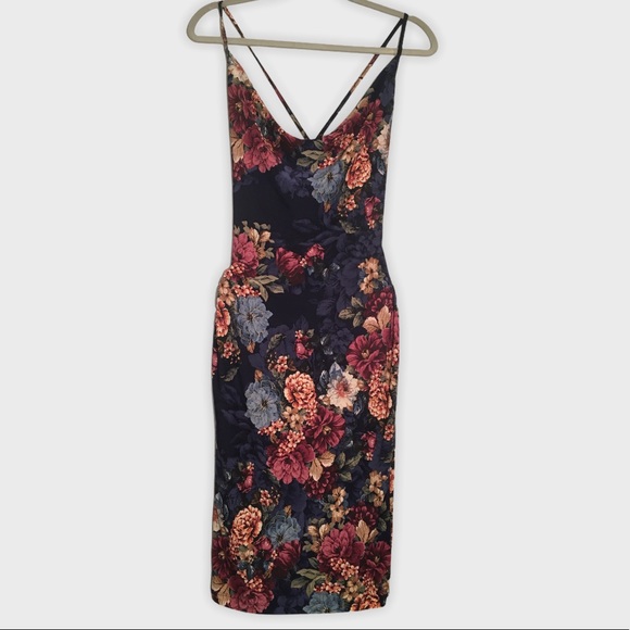 Dresses & Skirts - Floral Pencil Dress Crossback